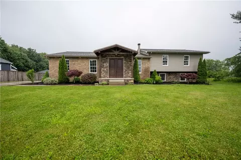 336 Shenango Rd, Beaver Falls, PA 15010