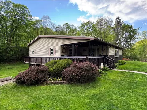 455 Mt Morris Rd, Waynesburg, PA 15370