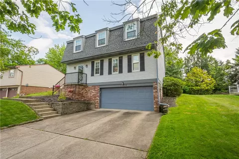 2609 Fox Chase Ct, Bridgeville, PA 15017