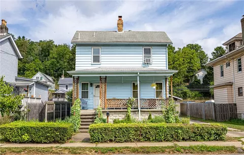 6138 Noblestown Rd, Oakdale, PA 15071