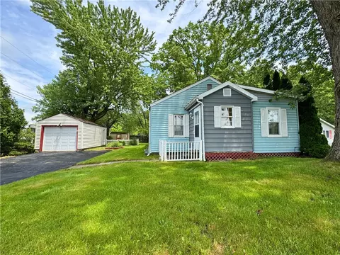 544 E Main Str Ext, Grove City, PA 16127