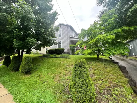 27 Alan Ave, Greenville, PA 16125