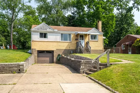 5655 Villahaven, Pittsburgh, PA 15236