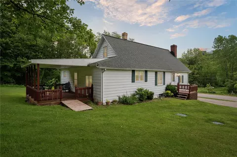316 Jamisonville Rd, Butler, PA 16001
