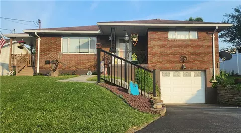 132 Sherwood St, Belle Vernon, PA 15012