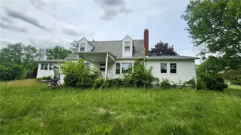 121 Goodview Dr, Apollo, PA 15613