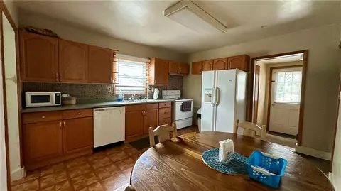 820-822 Main St, Harwick, PA 15049 photo 3