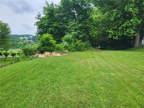 0 Elgin Dr, Greensburg, PA 15601