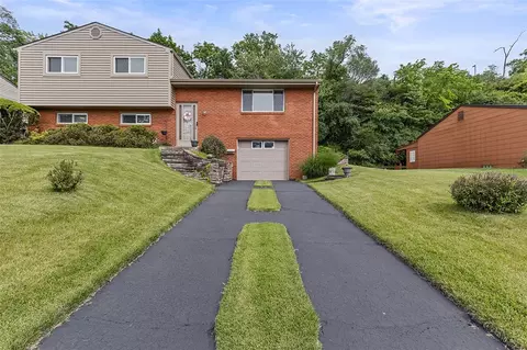 560 Arbor Ln, Pittsburgh, PA 15236