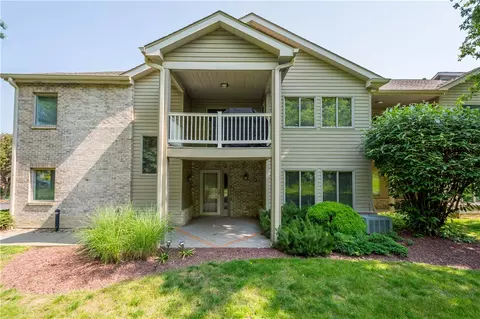 9404 Sundance Dr, Bridgeville, PA 15017
