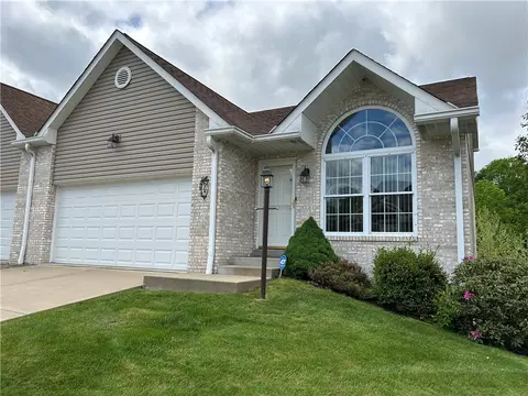 607 Crestview Ln, New Kensington, PA 15068