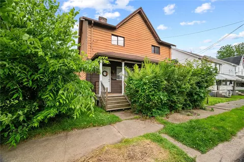 318 320 3rd Ave, Ford City, PA 16226