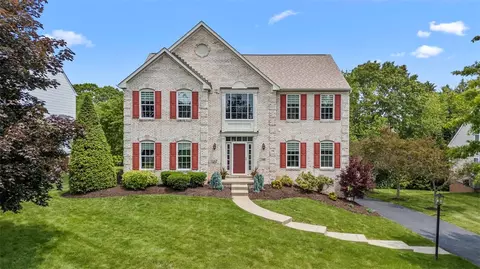 110 Scenery Hill Dr, Canonsburg, PA 15317