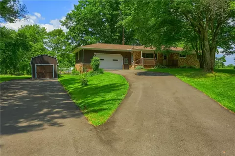 3473 Old Pulaski Rd, New Castle, PA 16105
