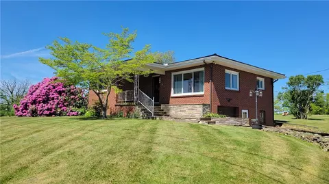 429 Harvest Dr, Rockwood, PA 15557
