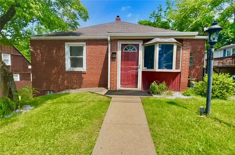 201 Esther Ave, New Kensington, PA 15068