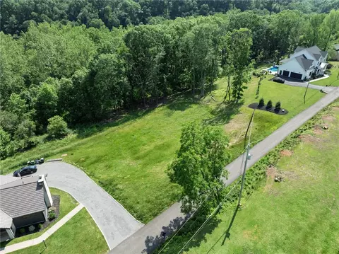 2414 Wildwood Sample Rd, Allison Park, PA 15101