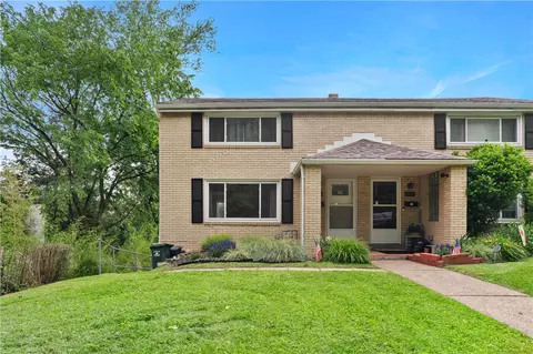 1035 Amherst St, Mckeesport, PA 15131