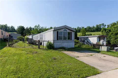 14 Scott Rd, Washington, PA 15301