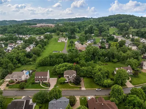 116 Bristol Dr, Seven Fields, PA 16046 photo 6
