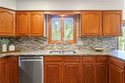 116 Bristol Dr, Seven Fields, PA 16046 photo 23