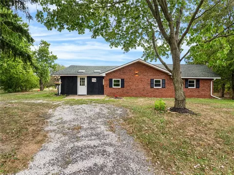 730 Fletcher Rd, Beaver, PA 15009