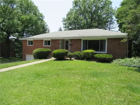 4758 Beall Dr, Pittsburgh, PA 15236
