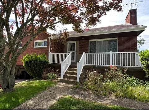 4816 Frich Dr, Pittsburgh, PA 15227