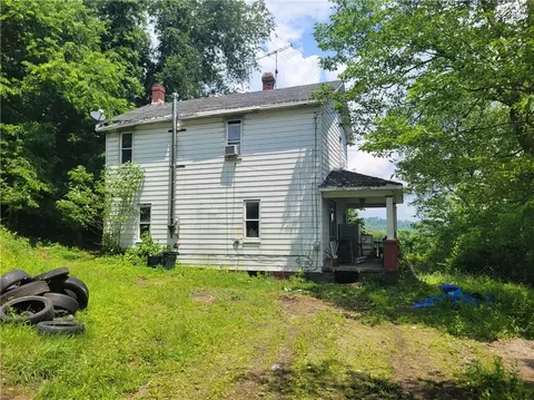 6 Mckinley Rd, Charleroi, PA 15022