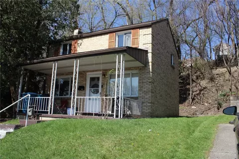 526 Pennwood Dr, Pittsburgh, PA 15235