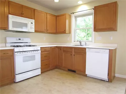 6921 Spring Valley Ln, Export, PA 15632 photo 12