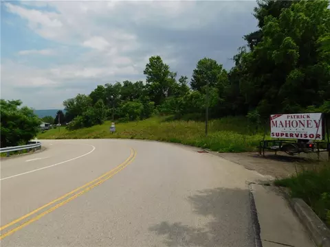 329 Mcclellandtown Rd, Uniontown, PA 15401