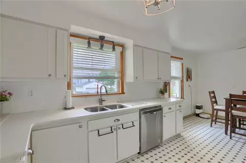 Kitchen - 73 Webster Ave, Irwin, PA 15642 photo 6 of 7