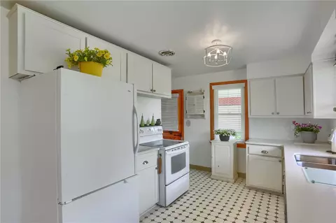Kitchen - 73 Webster Ave, Irwin, PA 15642 photo 1 of 7