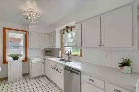 Kitchen - 73 Webster Ave, Irwin, PA 15642 photo 3 of 7