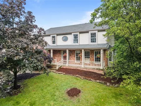 403 Lundy Ct, Cranberry Township, PA 16066