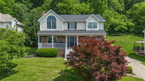 3004 Woodfield Dr, Aliquippa, PA 15001