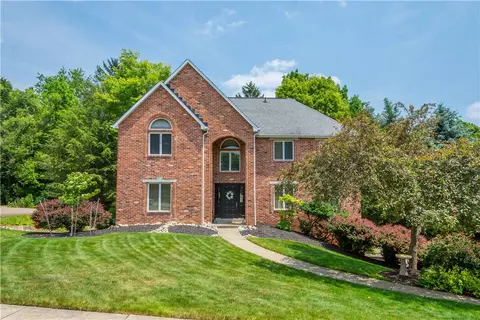 10174 Woodbury Dr, Wexford, PA 15090