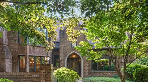 105 Bristol Sq, Pittsburgh, PA 15238