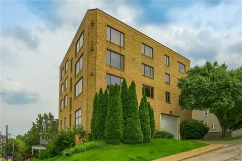 1105 Grandview Ave #1A, Pittsburgh, PA 15211