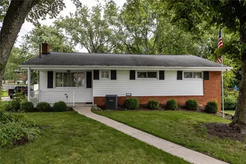 433 Wyndhurst Dr, Coraopolis, PA 15108