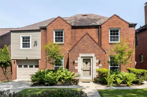 2727 Mt Royal Rd, Pittsburgh, PA 15217