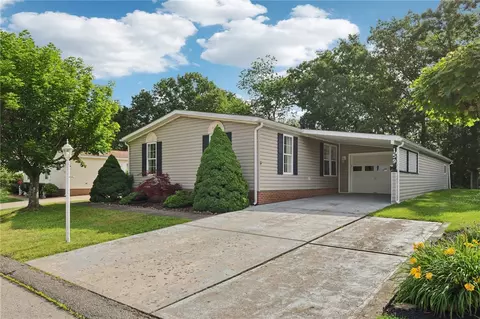 159 Rock Lake Dr, Zelienople, PA 16063