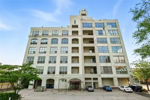 5850 Centre Ave #605, Pittsburgh, PA 15206