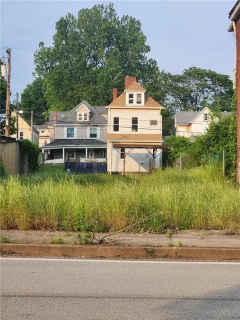 546 3rd Ave, New Kensington, PA 15068