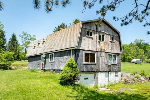 4731 National Pike, Markleysburg, PA 15459