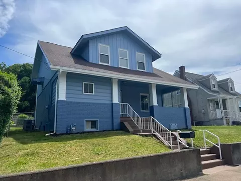819 Forest St, Latrobe, PA 15650