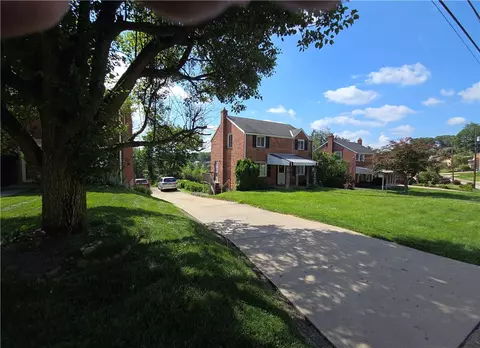 1016 Dallett Rd, Pittsburgh, PA 15227