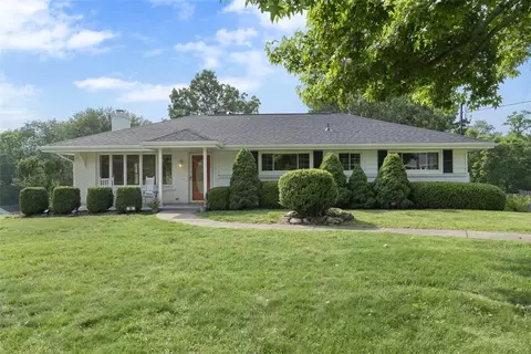 95 Karen Dr, Washington, PA 15301