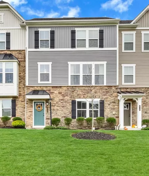 620 Amarth Ln, Cranberry Township, PA 16066